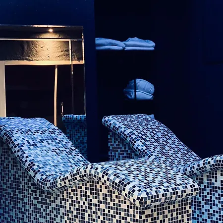 Mozaik & - Modern 4-star With Exclusive Private Wellness In The Center - Sauna, Jacuzzi, Turkish Bath - Free Parking, Wi-fi - & Apartment