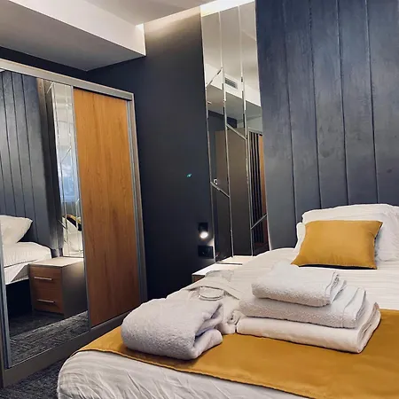 Mozaik & - Modern 4-star With Exclusive Private Wellness In The Center - Sauna, Jacuzzi, Turkish Bath - Free Parking, Wi-fi - & Apartment Cuprija