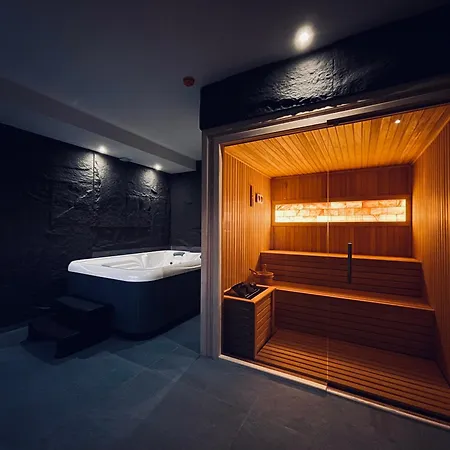 Apartment Mozaik & - Modern 4-star With Exclusive Private Wellness In The Center - Sauna, Jacuzzi, Turkish Bath - Free Parking, Wi-fi - & Cuprija