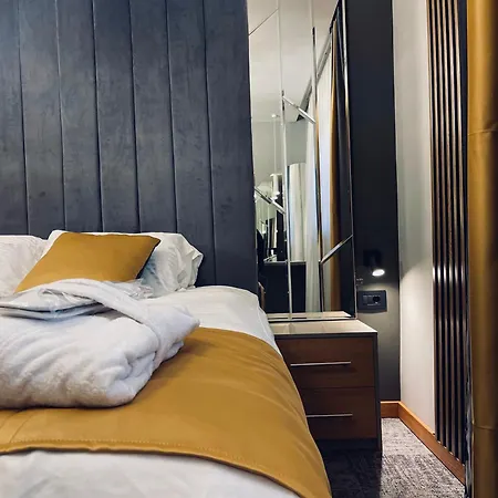 Mozaik & - Modern 4-star With Exclusive Private Wellness In The Center - Sauna, Jacuzzi, Turkish Bath - Free Parking, Wi-fi - & *