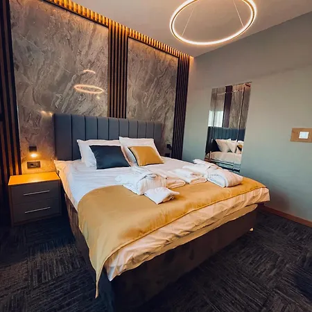 Mozaik & - Modern 4-star With Exclusive Private Wellness In The Center - Sauna, Jacuzzi, Turkish Bath - Free Parking, Wi-fi - & Apartment Cuprija