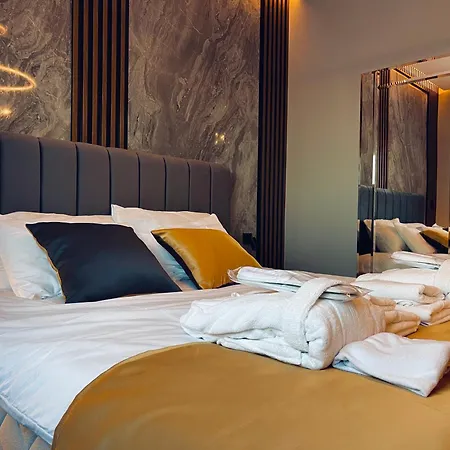Mozaik & - Modern 4-star With Exclusive Private Wellness In The Center - Sauna, Jacuzzi, Turkish Bath - Free Parking, Wi-fi - & Apartment