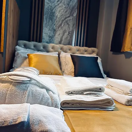 Mozaik & - Modern 4-star With Exclusive Private Wellness In The Center - Sauna, Jacuzzi, Turkish Bath - Free Parking, Wi-fi - &