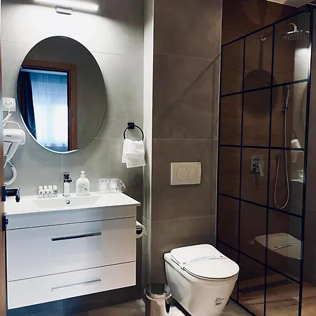 Mozaik & - Modern 4-star With Exclusive Private Wellness In The Center - Sauna, Jacuzzi, Turkish Bath - Free Parking, Wi-fi - & Apartment