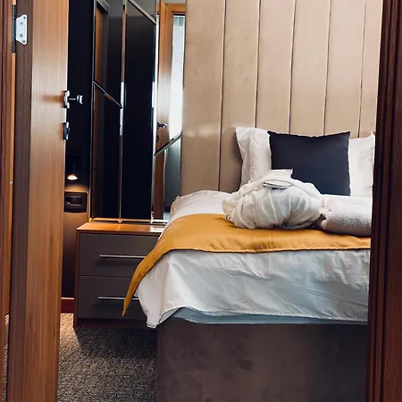 Apartment Mozaik & - Modern 4-star With Exclusive Private Wellness In The Center - Sauna, Jacuzzi, Turkish Bath - Free Parking, Wi-fi - & Cuprija