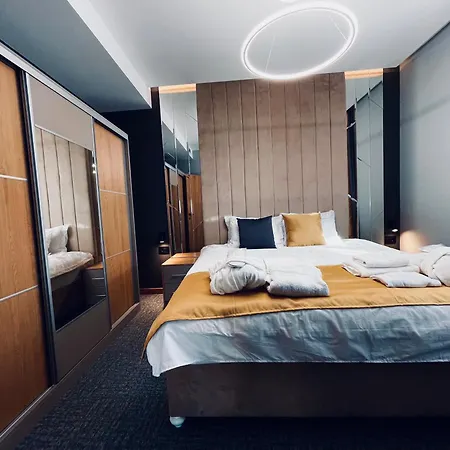 Mozaik & - Modern 4-star With Exclusive Private Wellness In The Center - Sauna, Jacuzzi, Turkish Bath - Free Parking, Wi-fi - & *