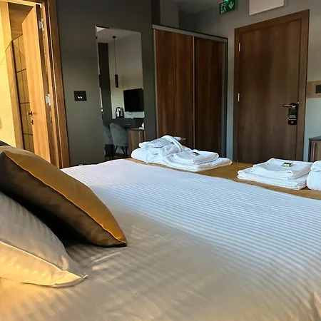 Mozaik & - Modern 4-star With Exclusive Private Wellness In The Center - Sauna, Jacuzzi, Turkish Bath - Free Parking, Wi-fi - & Apartment Cuprija
