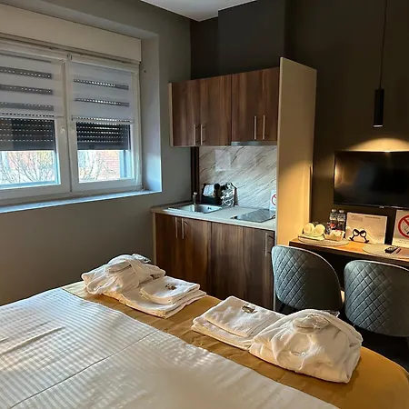 Mozaik & - Modern 4-star With Exclusive Private Wellness In The Center - Sauna, Jacuzzi, Turkish Bath - Free Parking, Wi-fi - & *