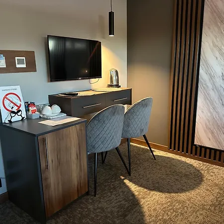 Mozaik & - Modern 4-star With Exclusive Private Wellness In The Center - Sauna, Jacuzzi, Turkish Bath - Free Parking, Wi-fi - & Apartment