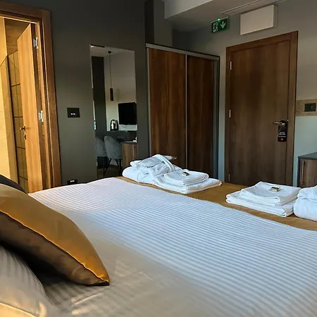 Mozaik & - Modern 4-star With Exclusive Private Wellness In The Center - Sauna, Jacuzzi, Turkish Bath - Free Parking, Wi-fi - &